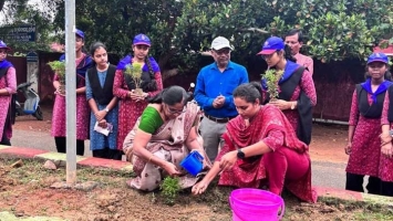 Plantation in college campus by NCC cadets,NSS VOLUNTEERS,YRC VOLUNTEERS and Staff members, KUCHINDA COLLEGE, KUCHINDA on 04.07.2024.